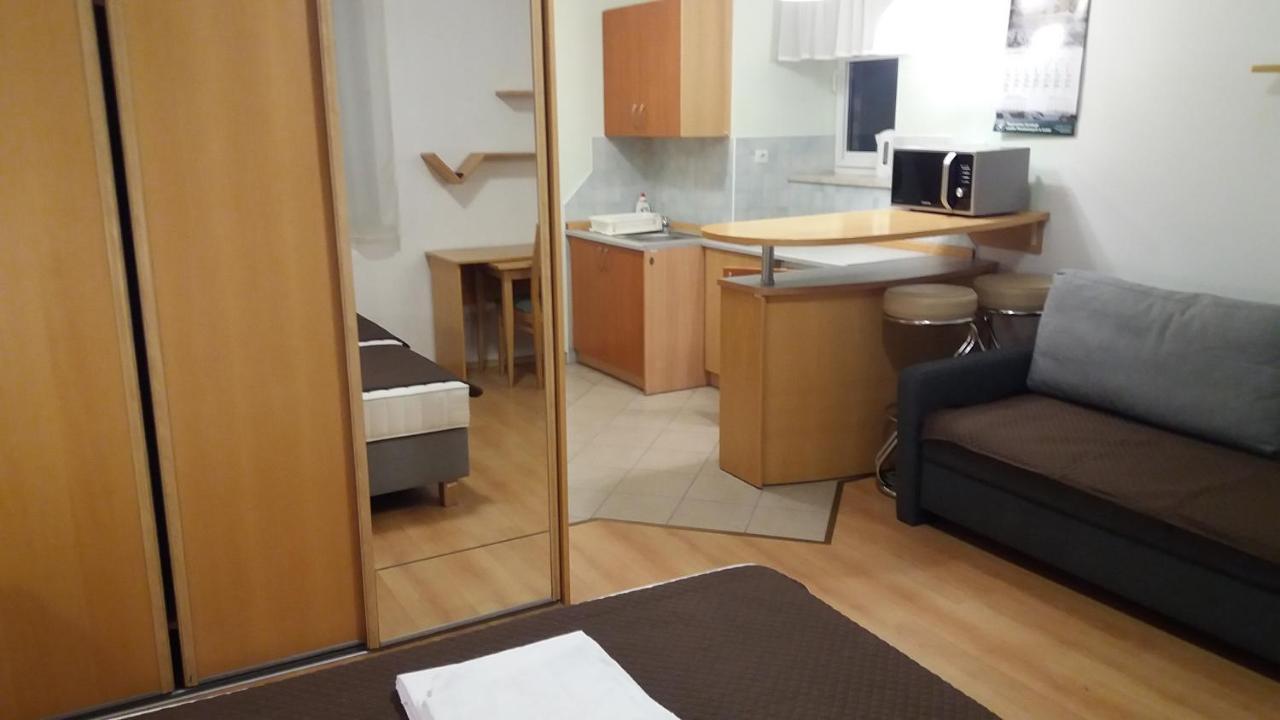미엘노 Lesny Dwor 아파트 호텔 외부 사진
